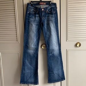 Jeans with rhinestone pockets